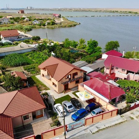 Pensiunea Cosmin Corbu  Ngoại thất bức ảnh